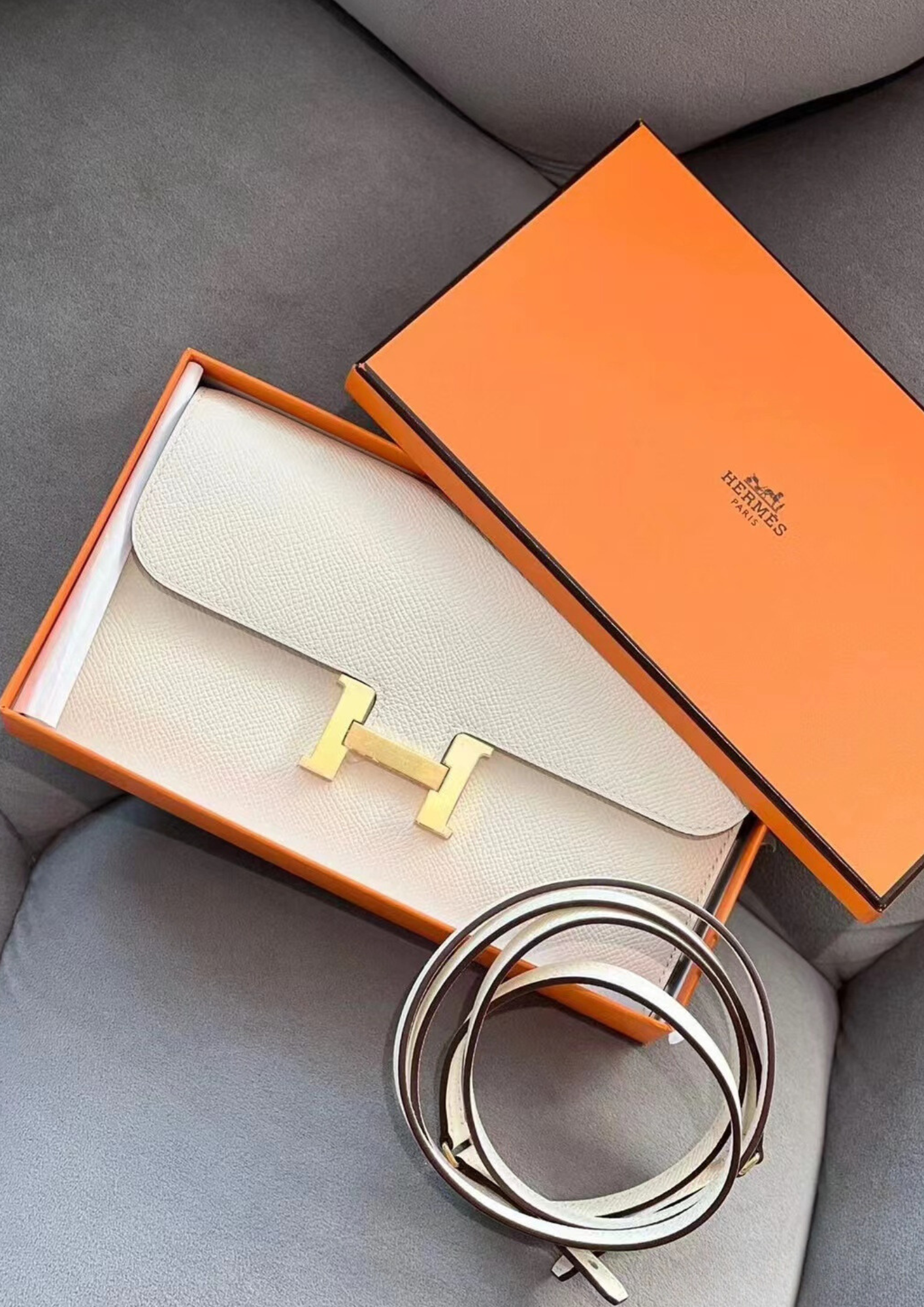 HERMES CONSTANCE LONG TO GO WOC EPSOM 10 奶昔白 金扣