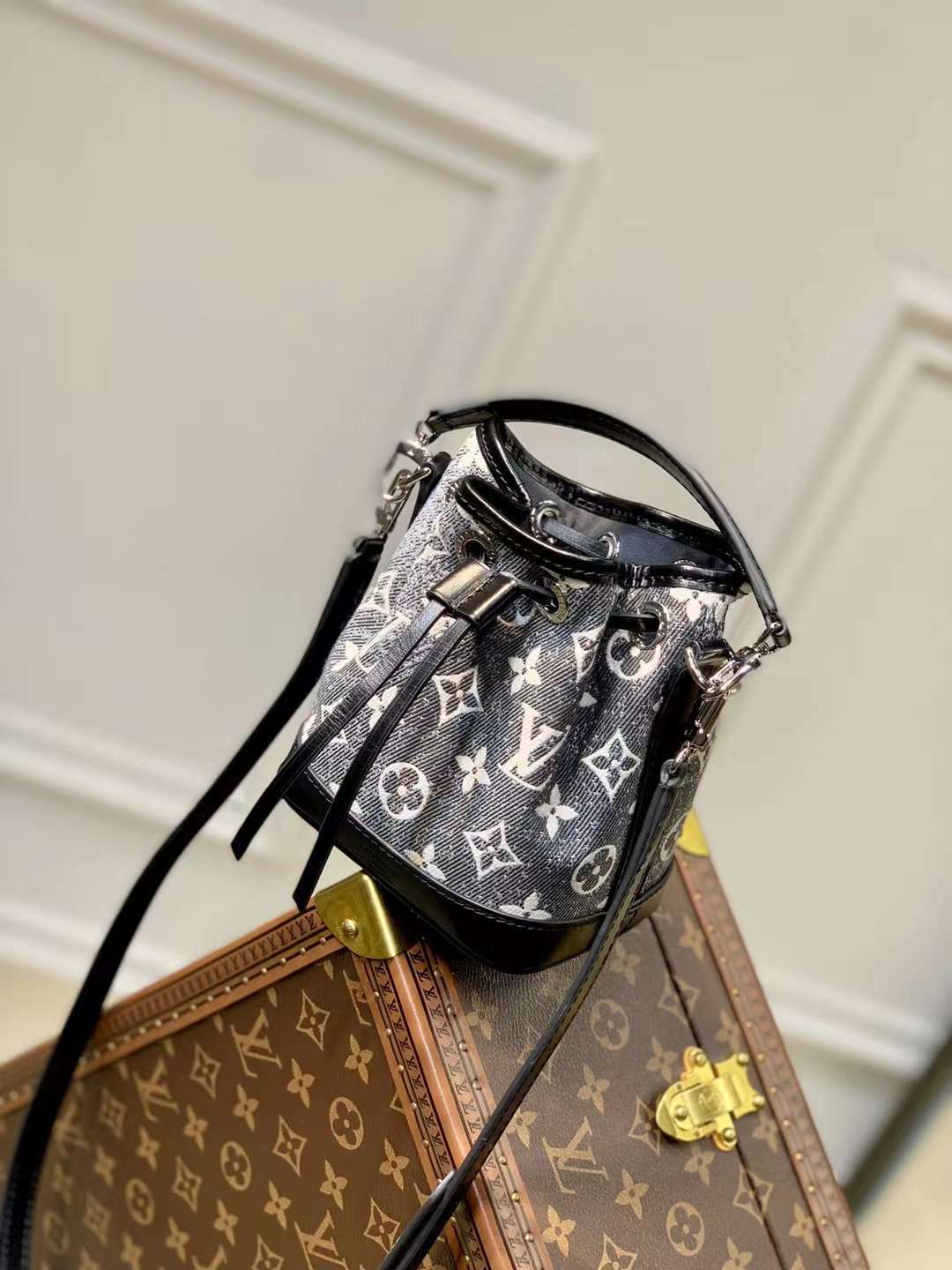 LV NANO NOE MINI 緹花牛仔水桶包
