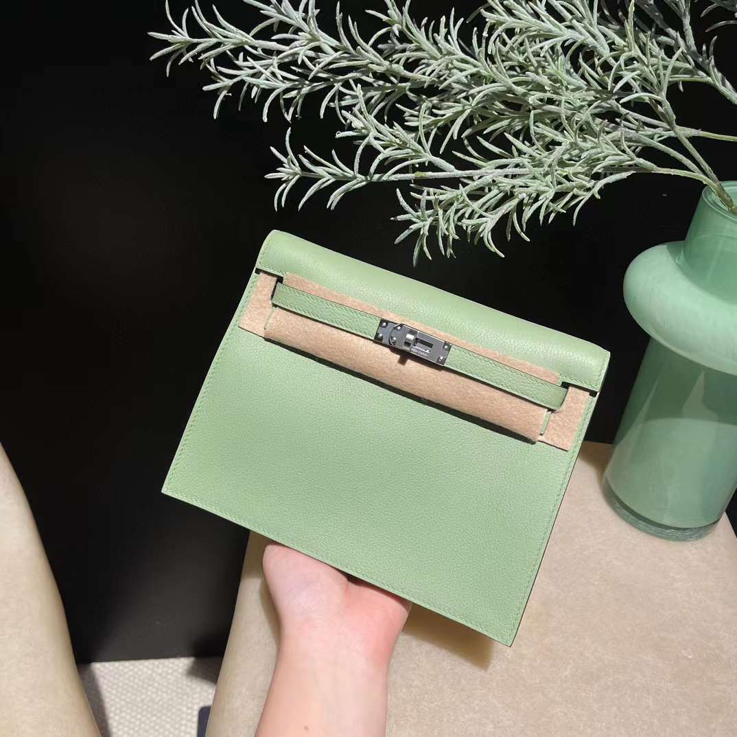 HERMES KELLY DANCE EVERCOLOR皮 3I 酪梨綠 銀扣