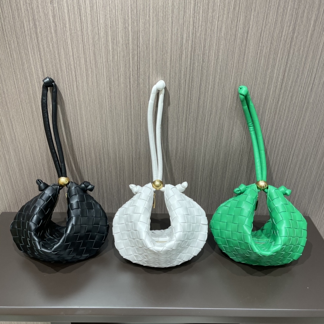 BV TURN BAG 白色 小號/大號