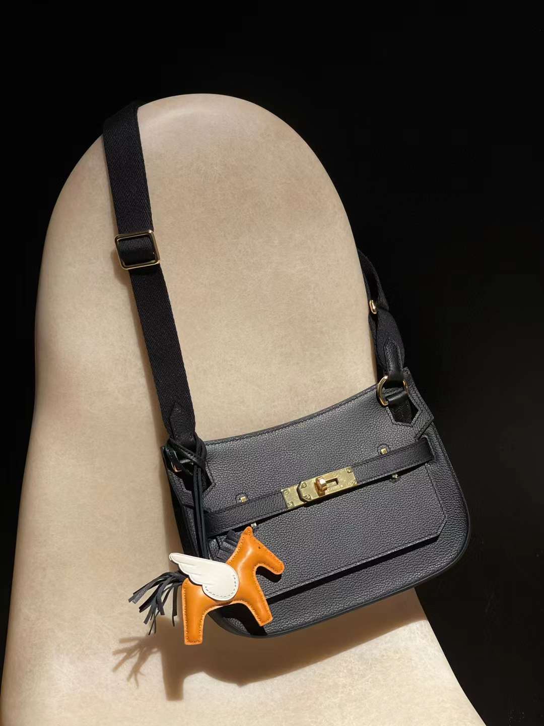 HERMES MINI JYPSIERE CLEMENCE皮 89黑色 金釦 吉普賽包