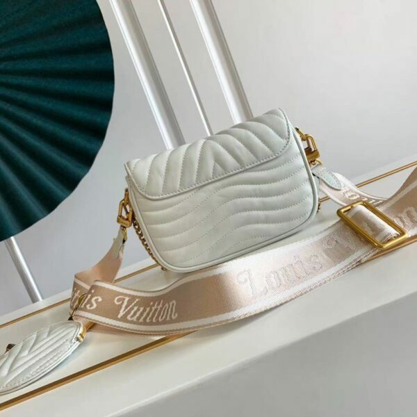 LV NEW WAVE MULTI-POCHETTE 白色麻將包