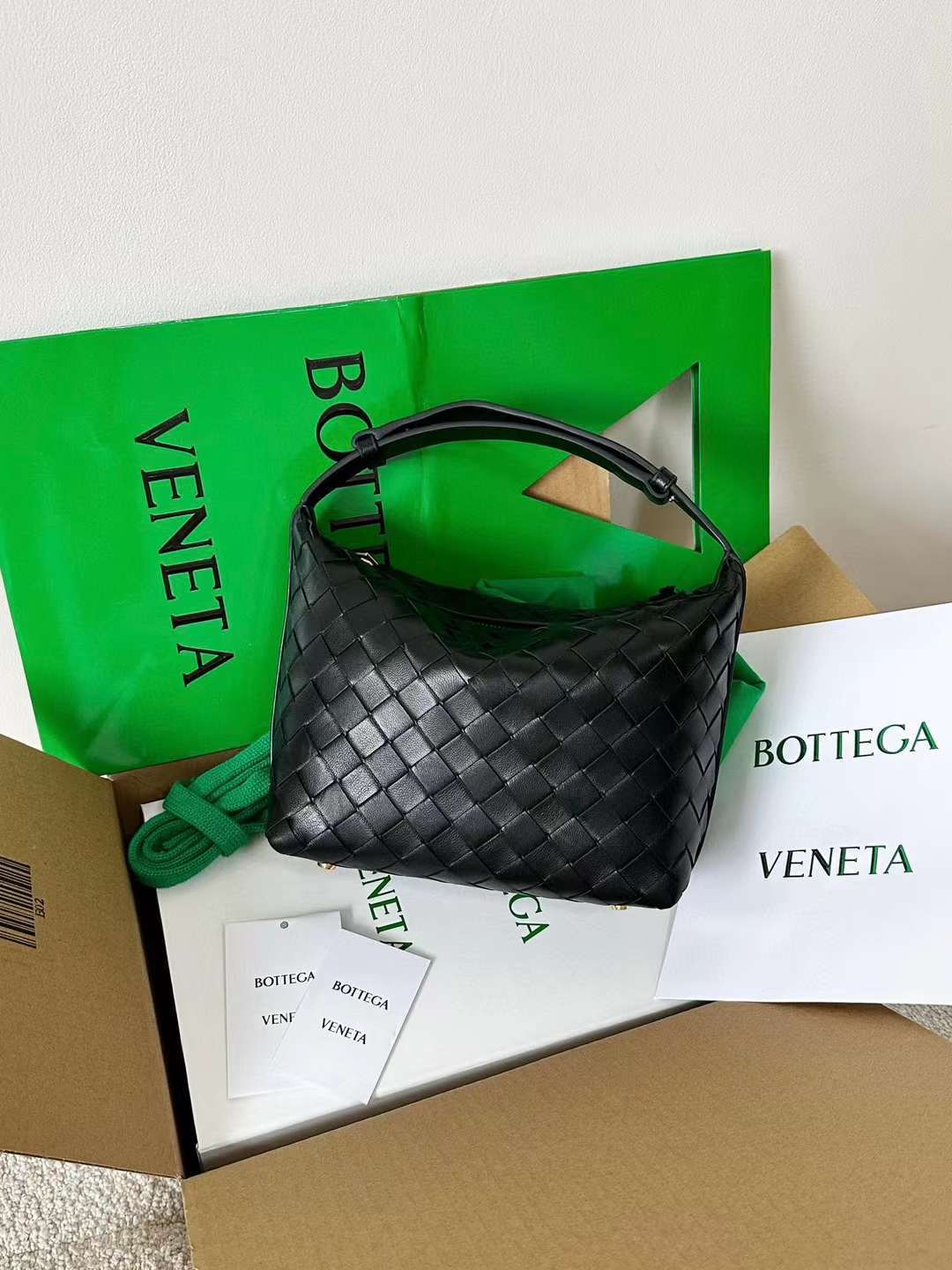 BV WALLACE 便當飯盒手提包