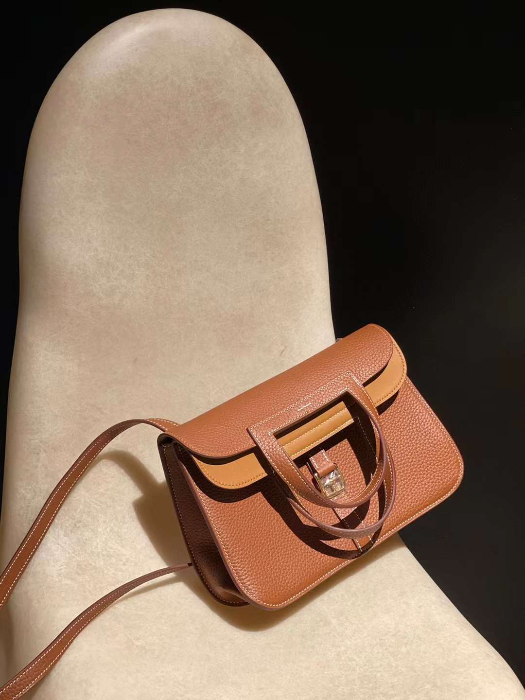 HERMES HALZAN CLEMENCE皮 37金棕 25/31