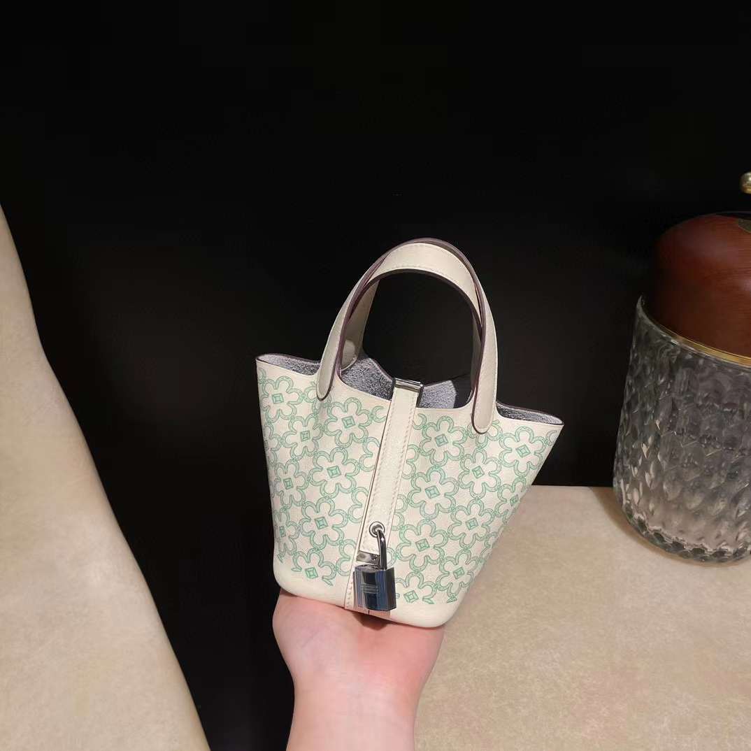 HERMES PICOTIN LOCK MICRO LUCKY SWIFT 奶油白14CM 菜籃子