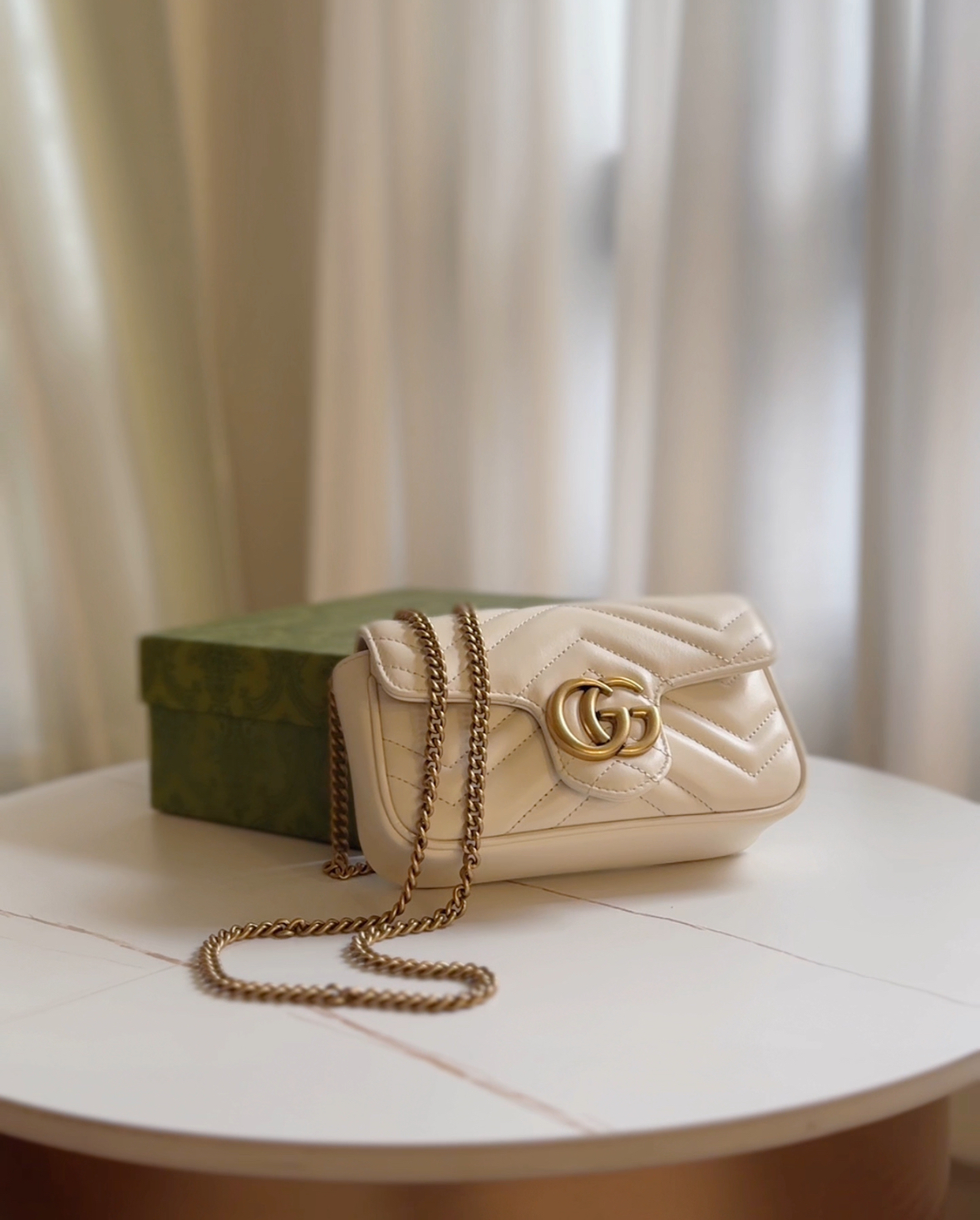 G∪CCΙ GG Marmont 絎縫皮革超級迷你鏈條包 白色 - 現貨 24H內寄出