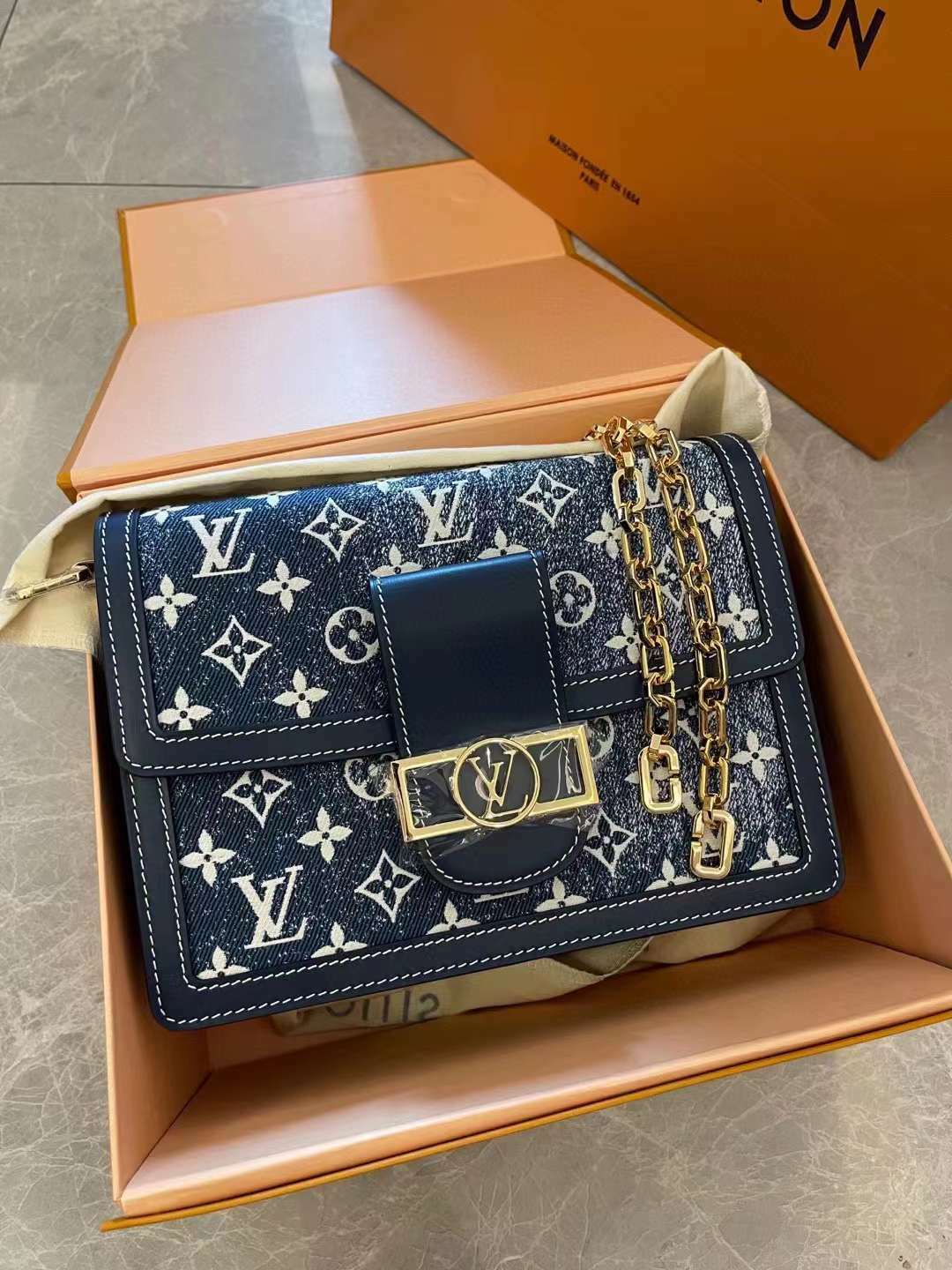 LV DAUPHINE MM 牛仔斜垮包