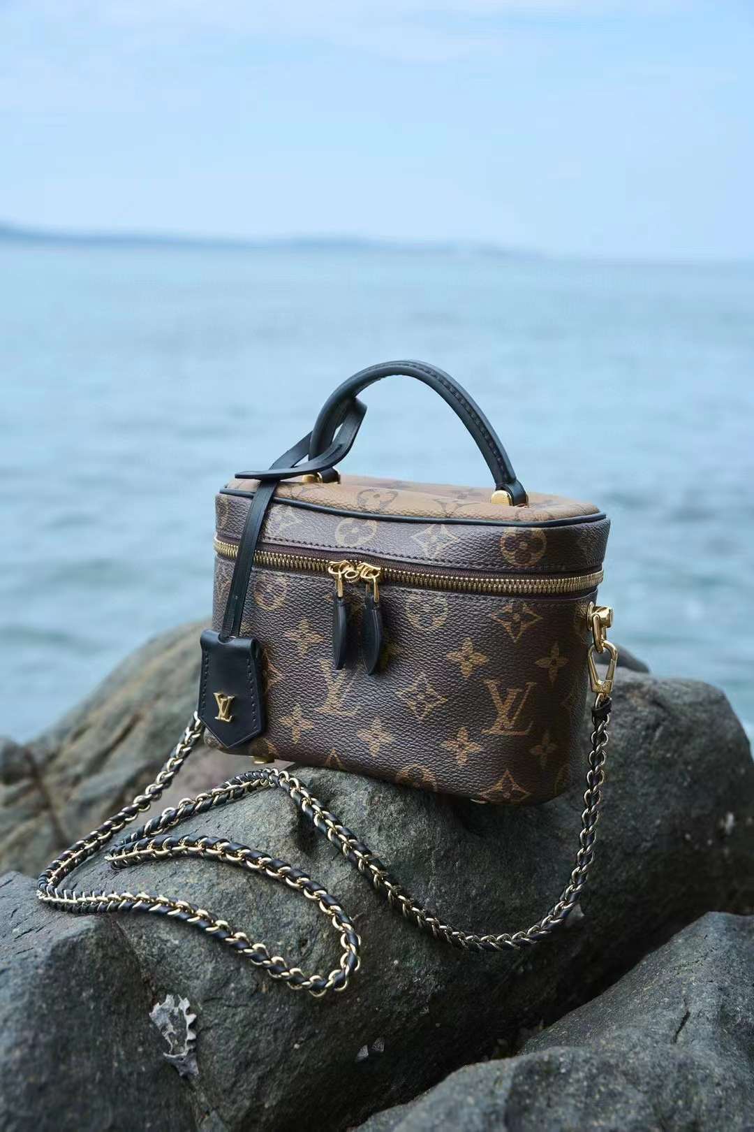 LV VANITY 化妝包 小號 (兩色) 最新芯片版本 M45165