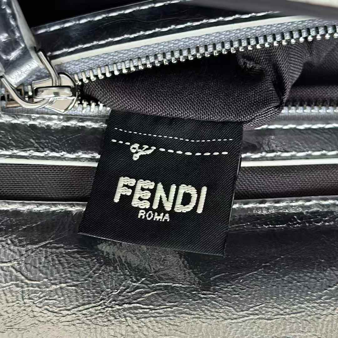 FAENDI baguette法棍包 立體LOGO(銀)