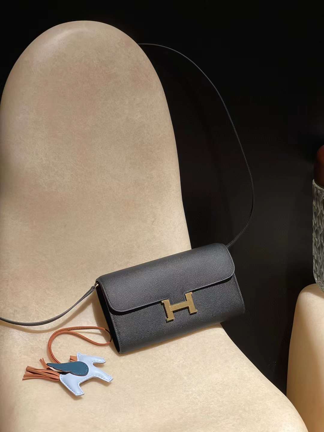 HERMES CONSTANCE LONG TO GO WOC EPSOM 89黑色 金扣