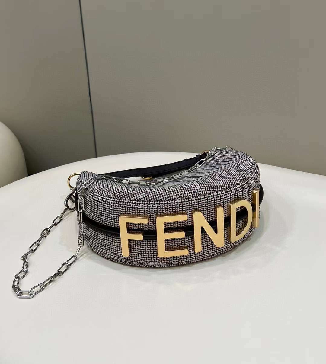 FENDI FENDIGARPHY HOBO 千鳥格圖案 新月包