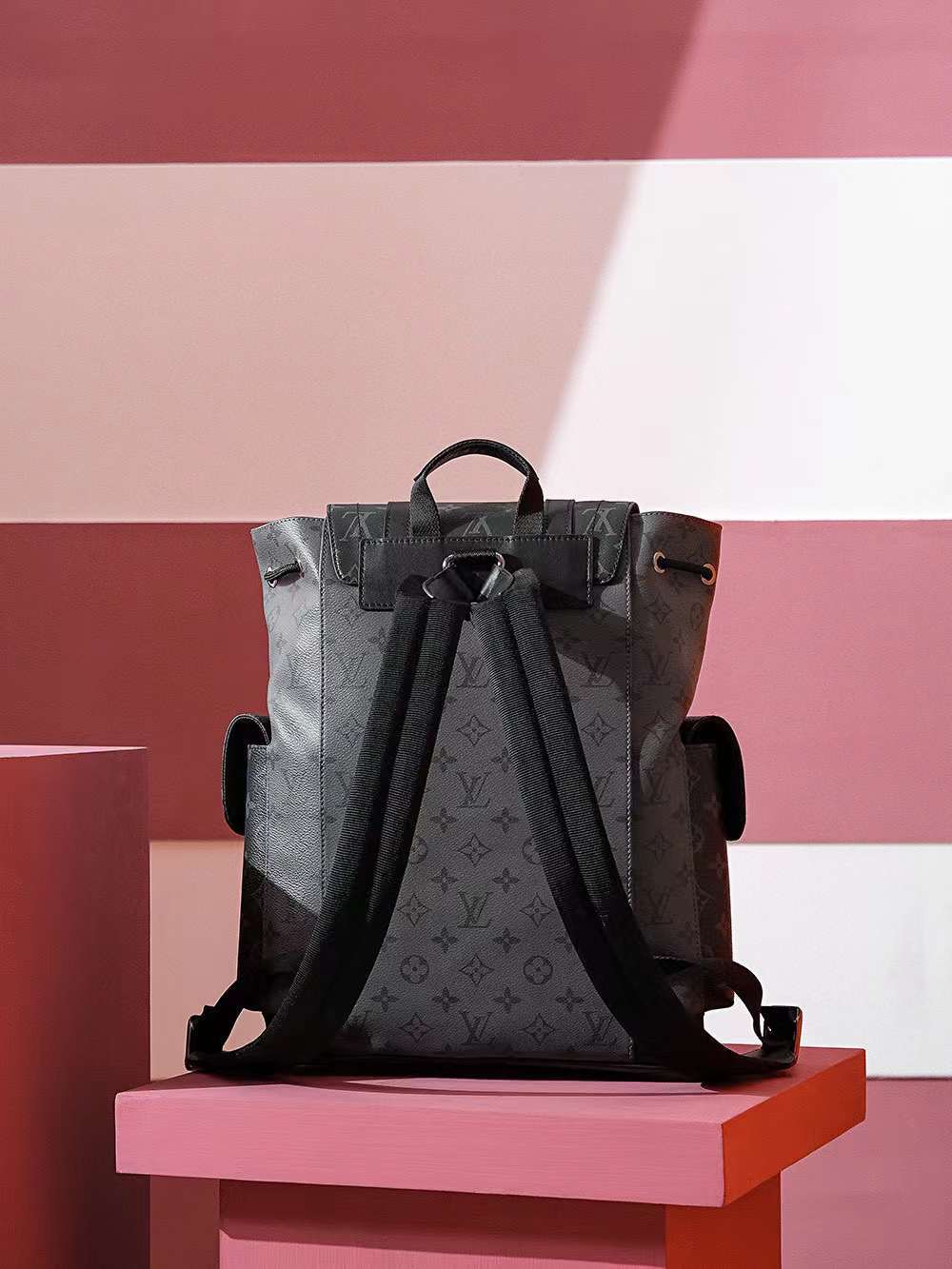 LV CHRISTOPHER PM 雙肩後背包 M46331
