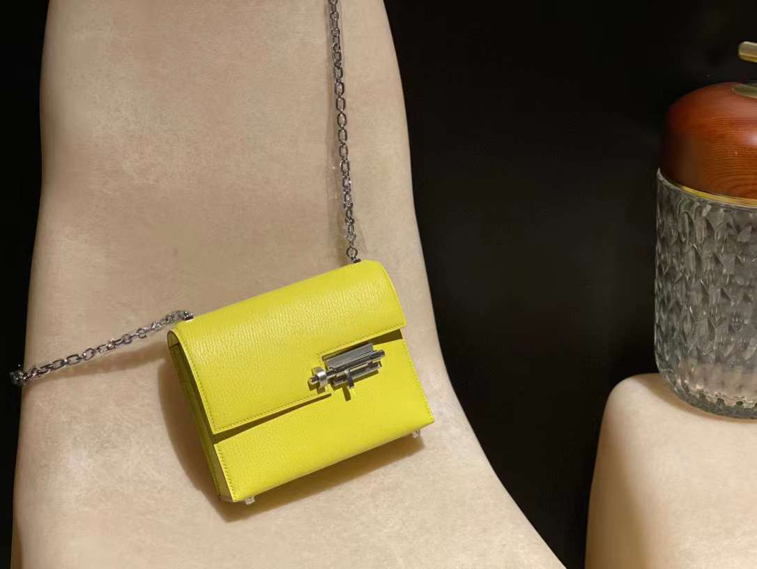 HERMES VERROU 17CM 山羊皮 9R 檸檬黃色 銀扣