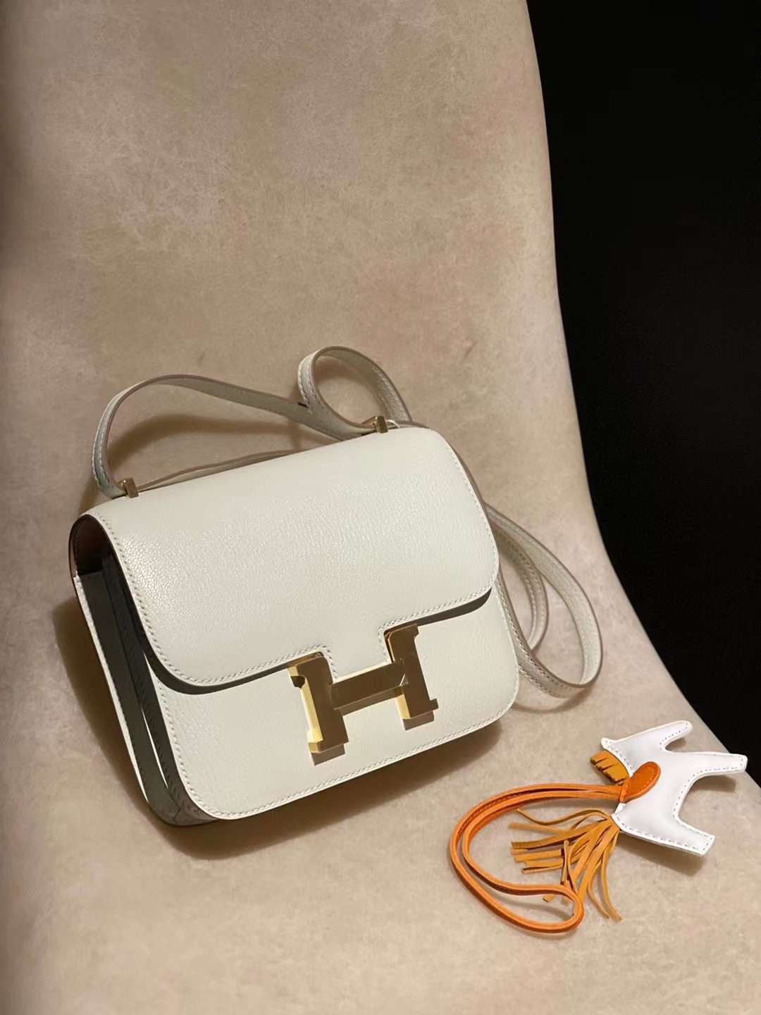 HERMES CONSTANCE 山羊皮 0T 蘑菇白拼4B餅乾色金釦康康包 19CM