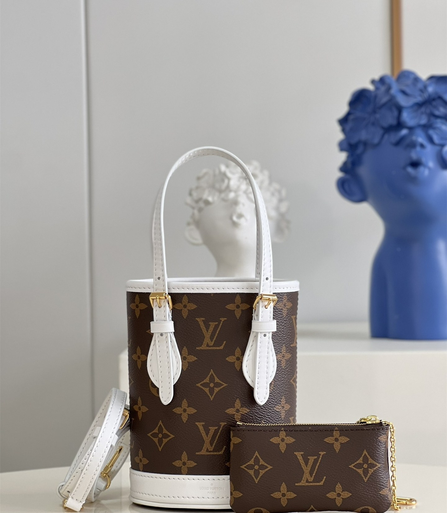 LV NANO BUCKET 水桶包 白色