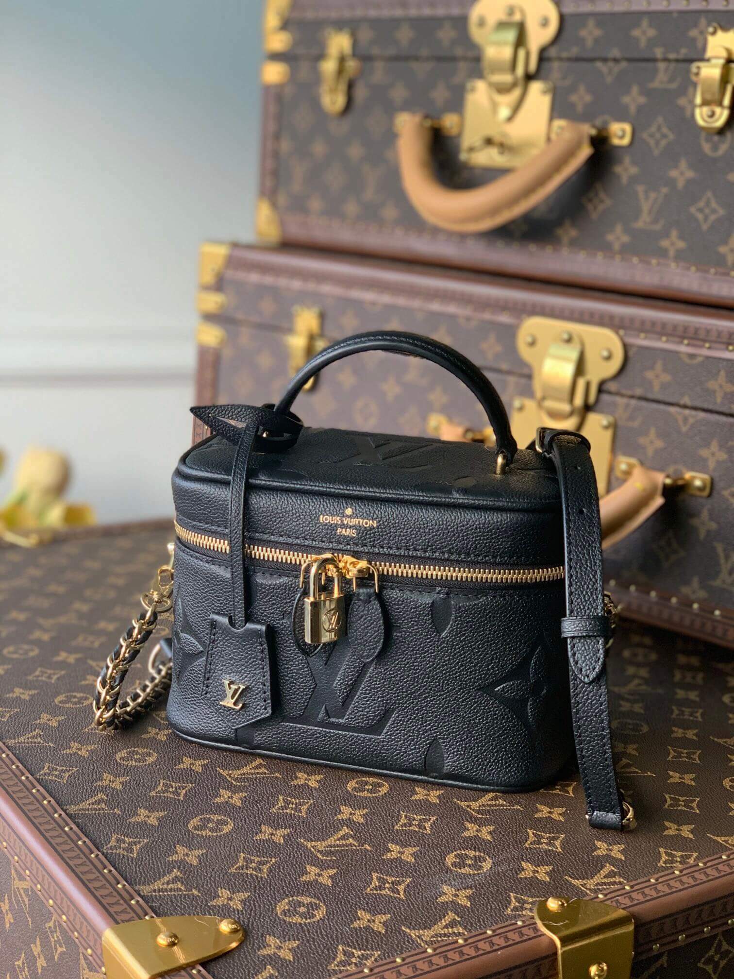LV VANITY PM 黑色化妝包