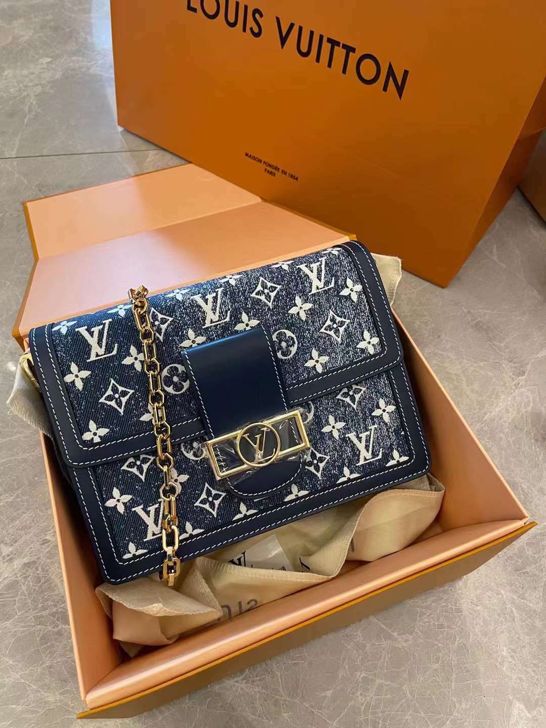 LV DAUPHINE MM 牛仔斜垮包