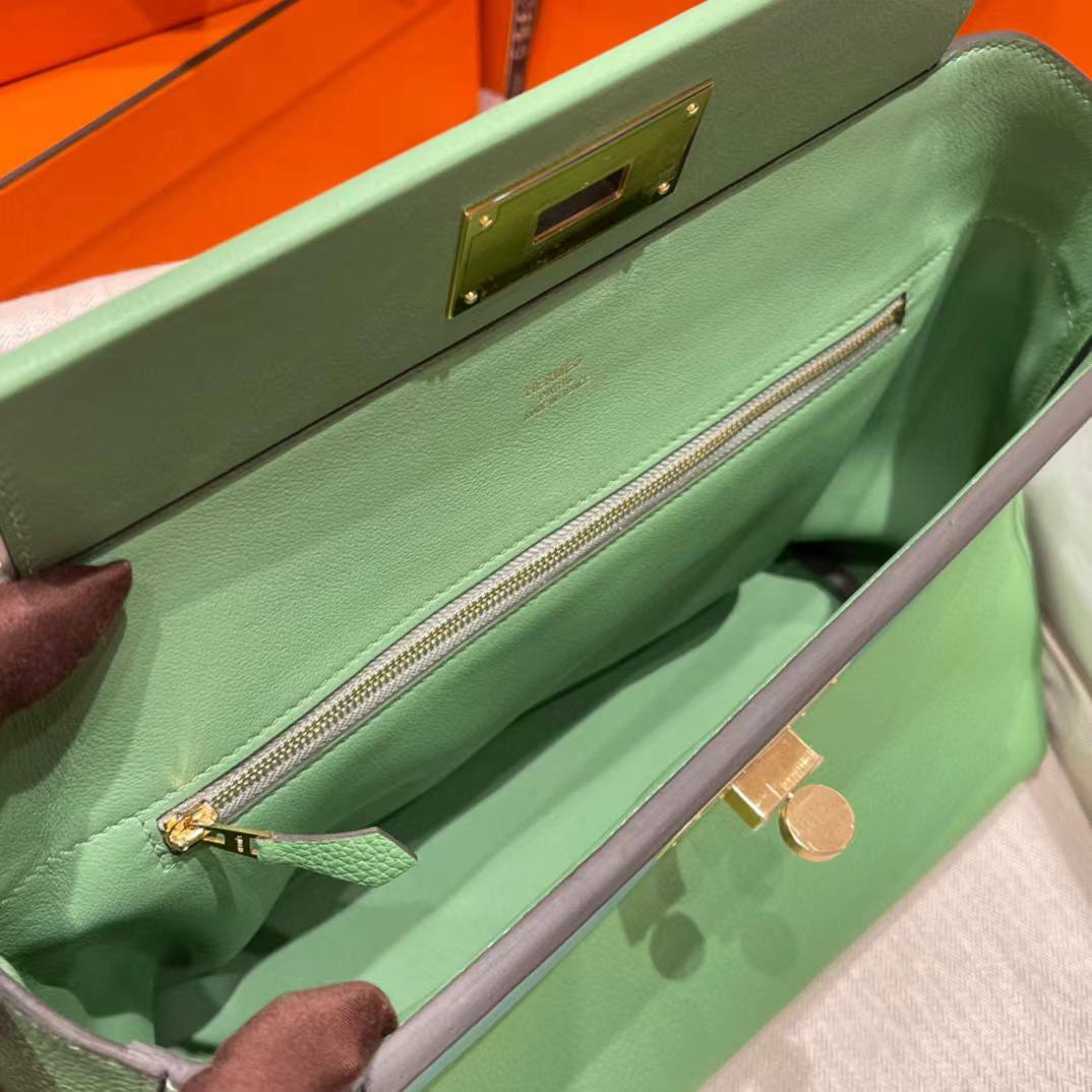 HERMES 2424 31酪梨綠手提包