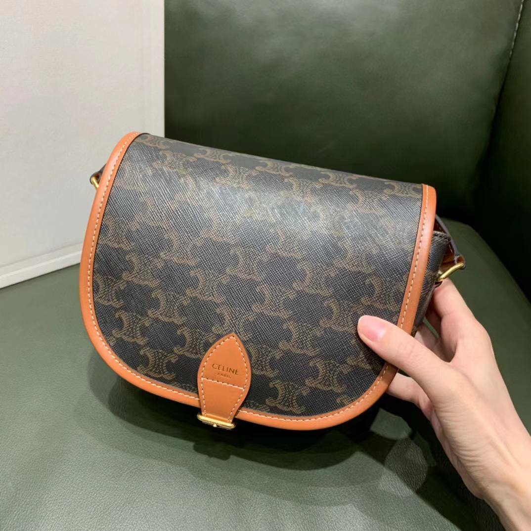 CELINE TRIOMPHE帆布FOLCO 中型 經典老花馬鞍包