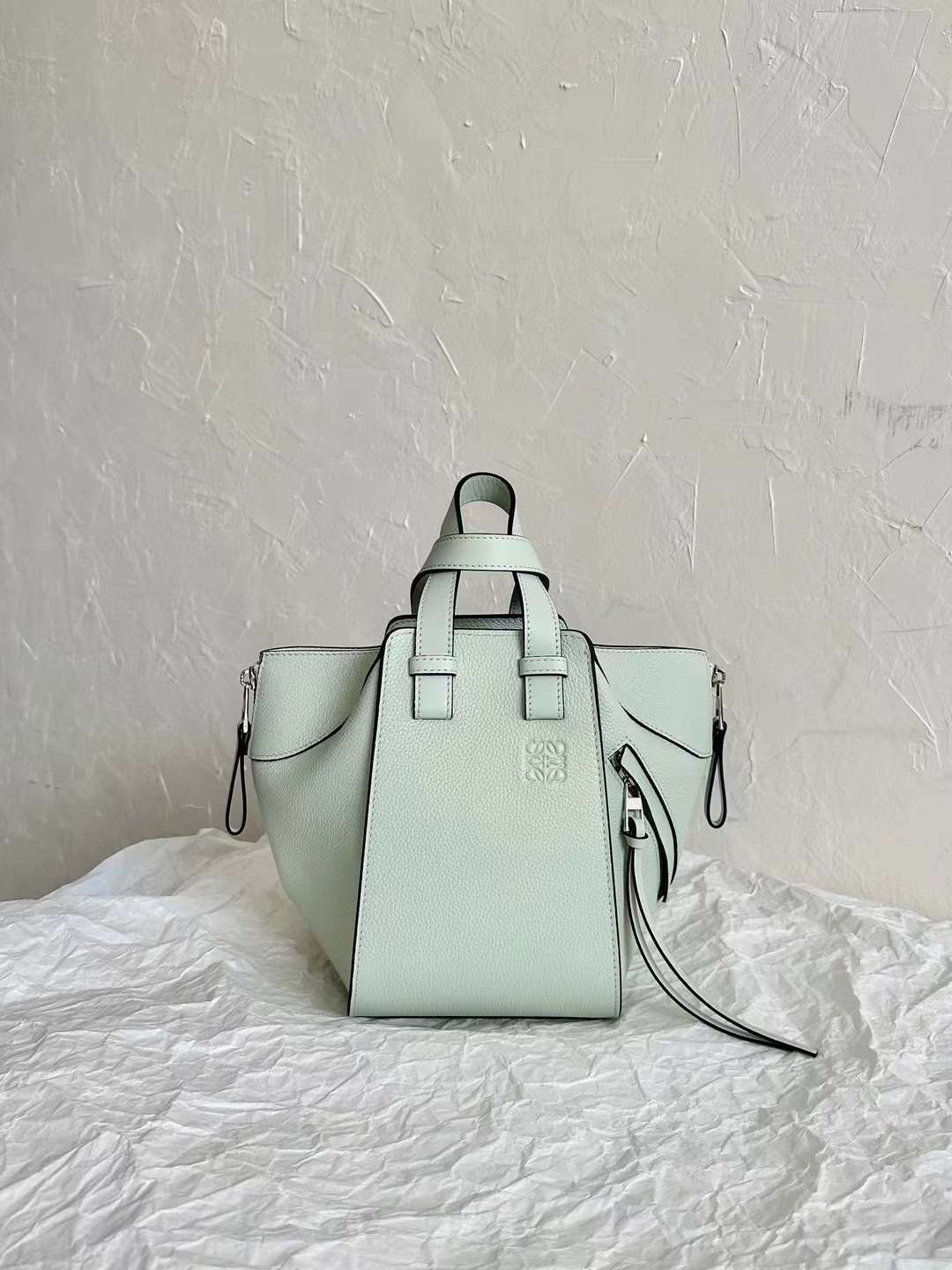 LOEWE HAMMOCK 吊床包新小號 淺綠色