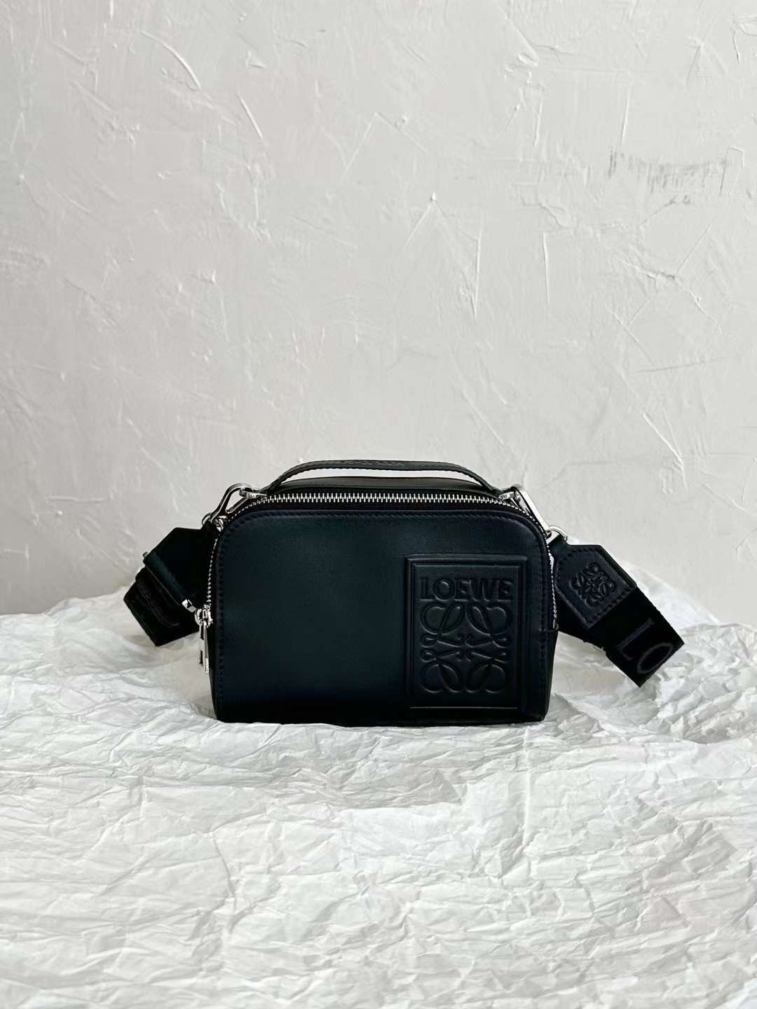 LOEWE MINI 相機包小盒子(兩色)