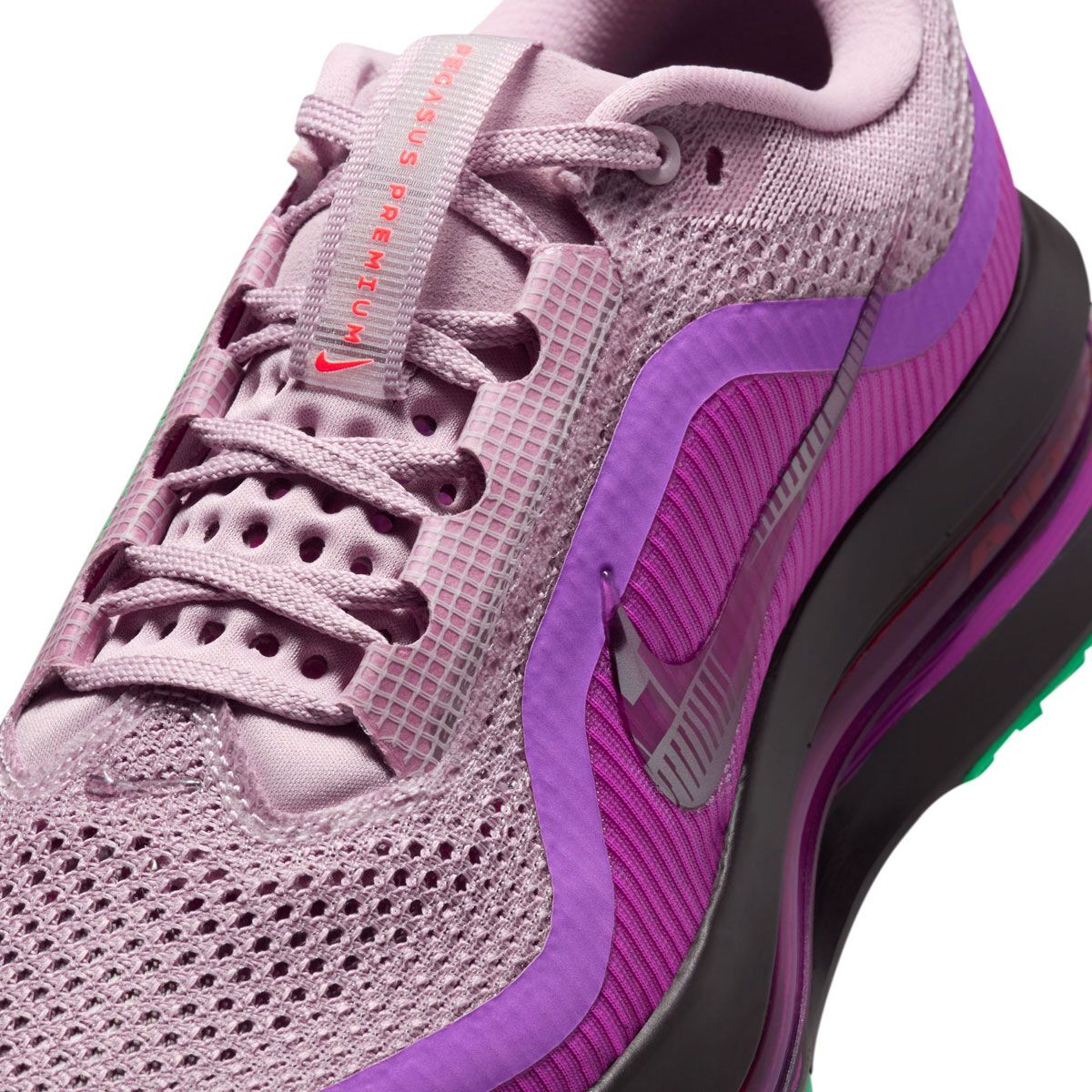 Nike Pegasus Premium Womens Running Shoes