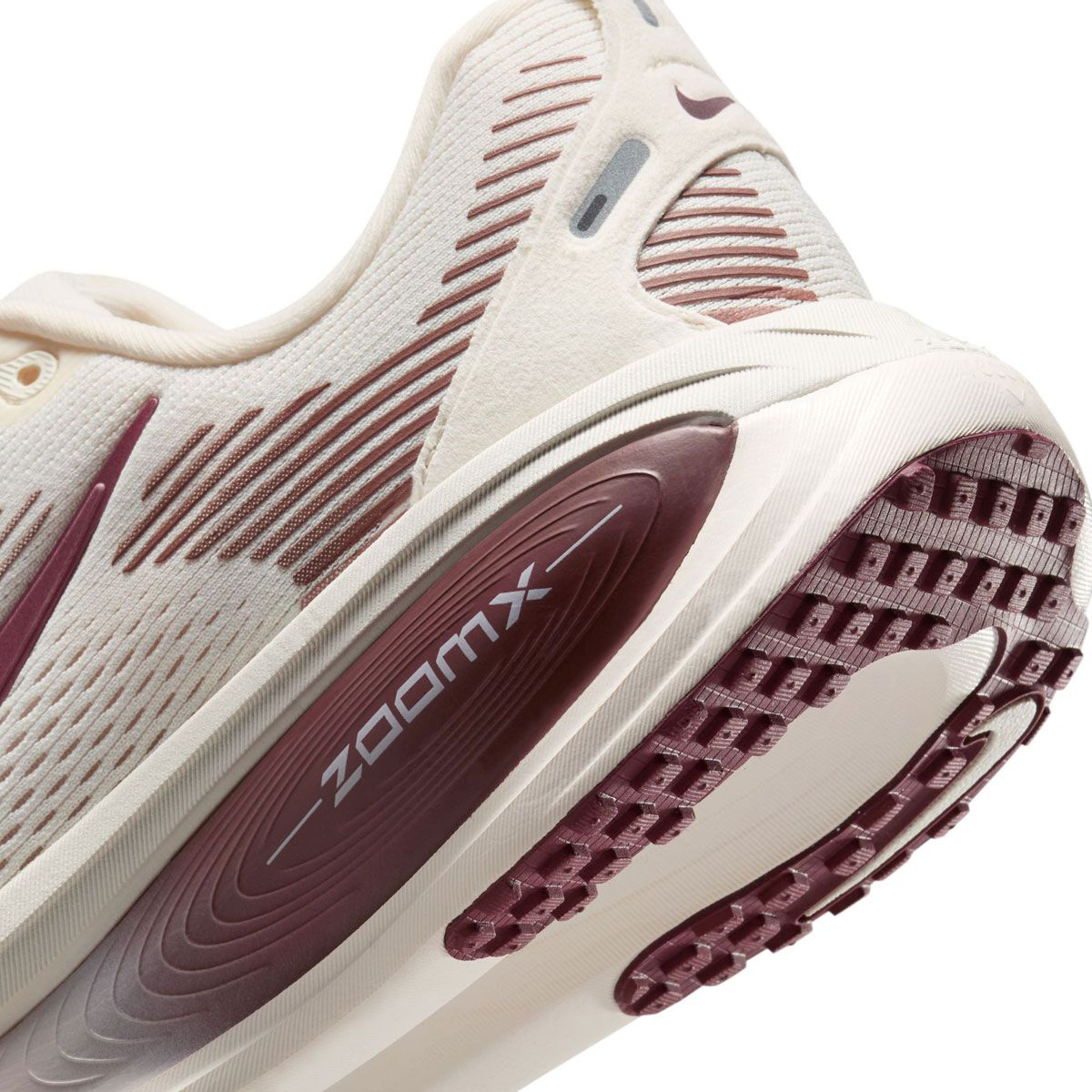 Nike Vomero 18 Womens Running Shoes