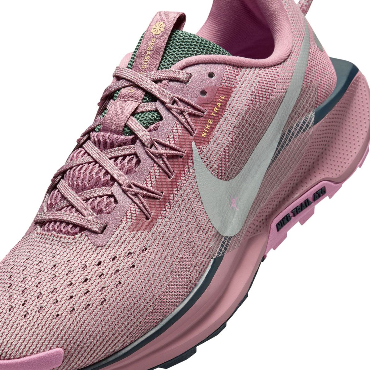 Nike Pegasus Trail 5 Womens Trail Running Shoes