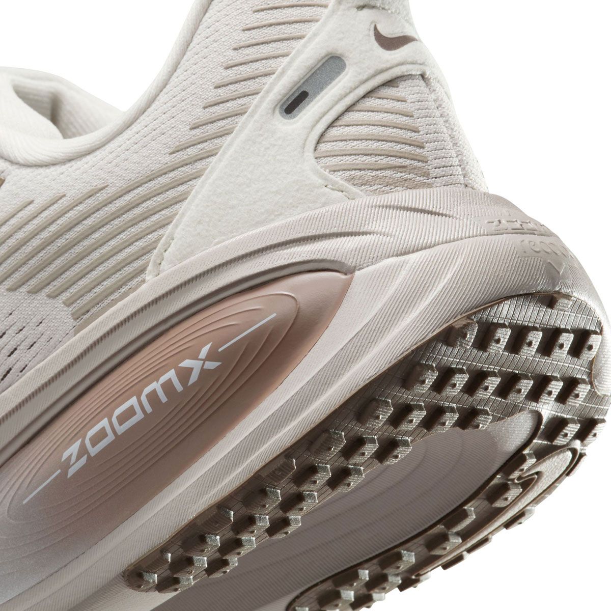 Nike Vomero 18 Womens Running Shoes