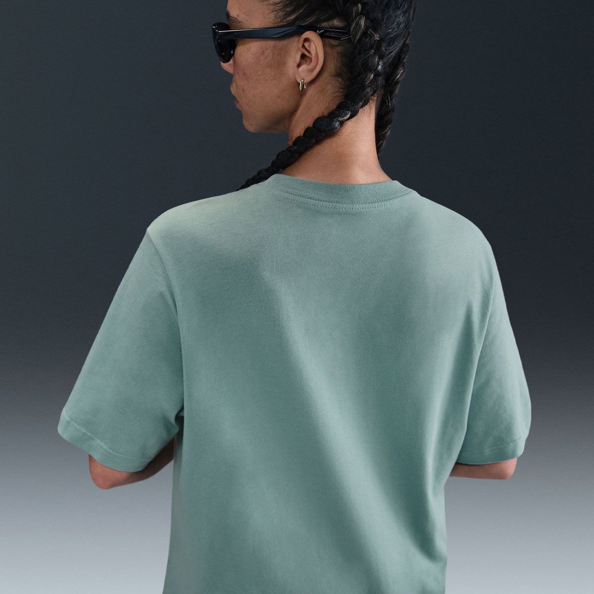 Nike Womens Sportswear Essential Womens Logo Tee