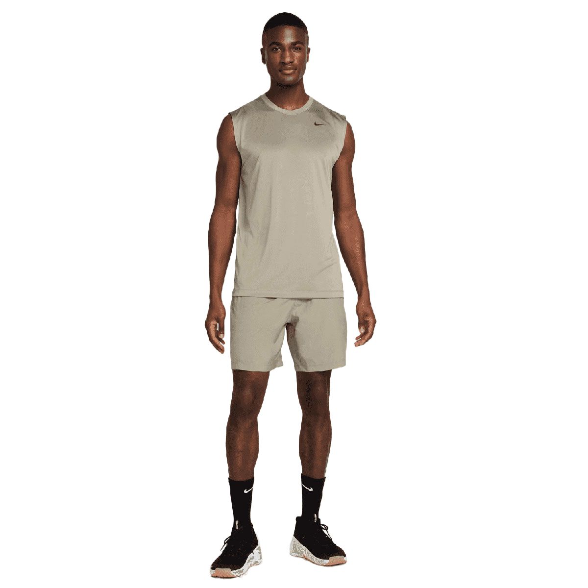 Nike Mens Form Dri FIT 7 Inch Unlined Versatile Shorts