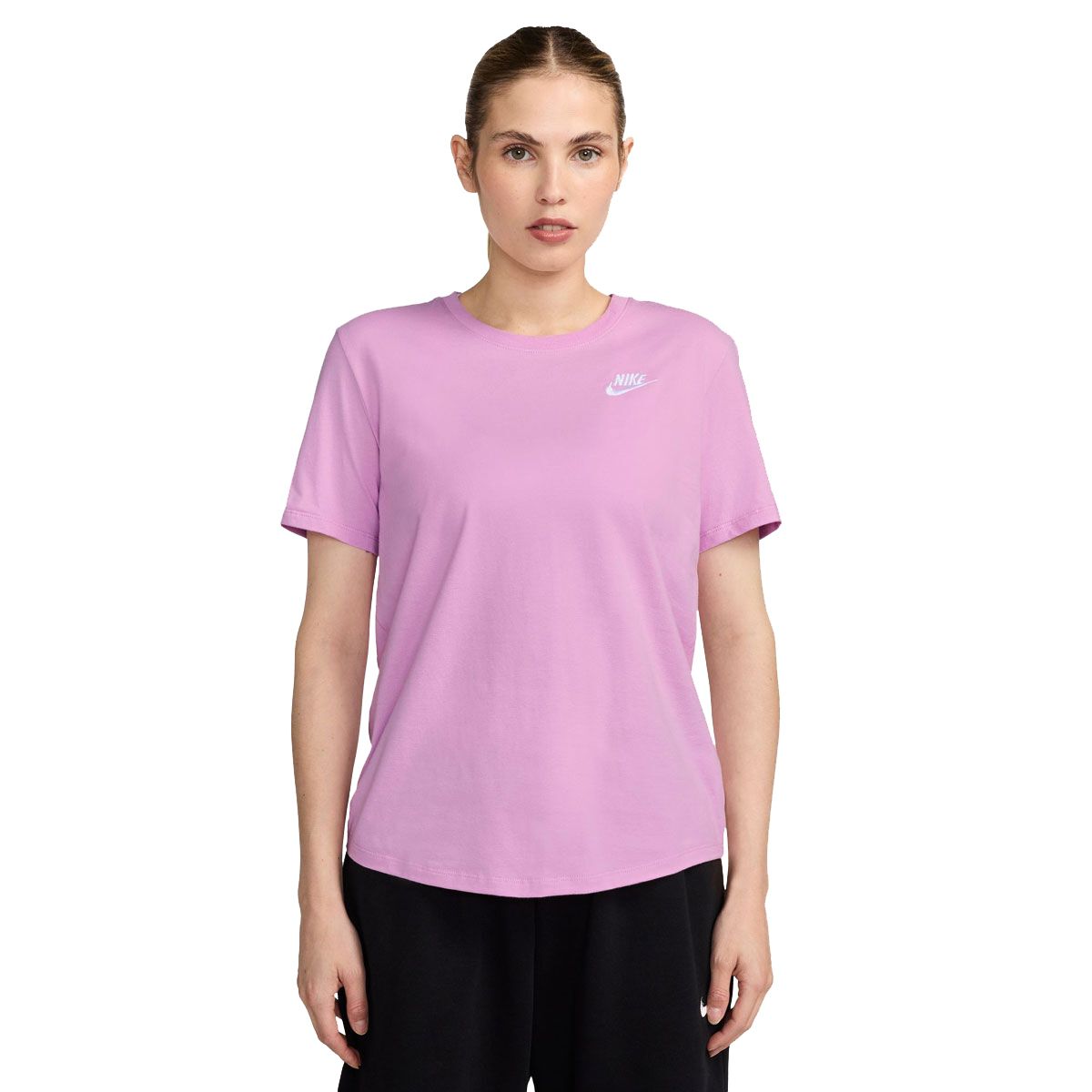 Nike Womens Sportswear Club Essentials Tee