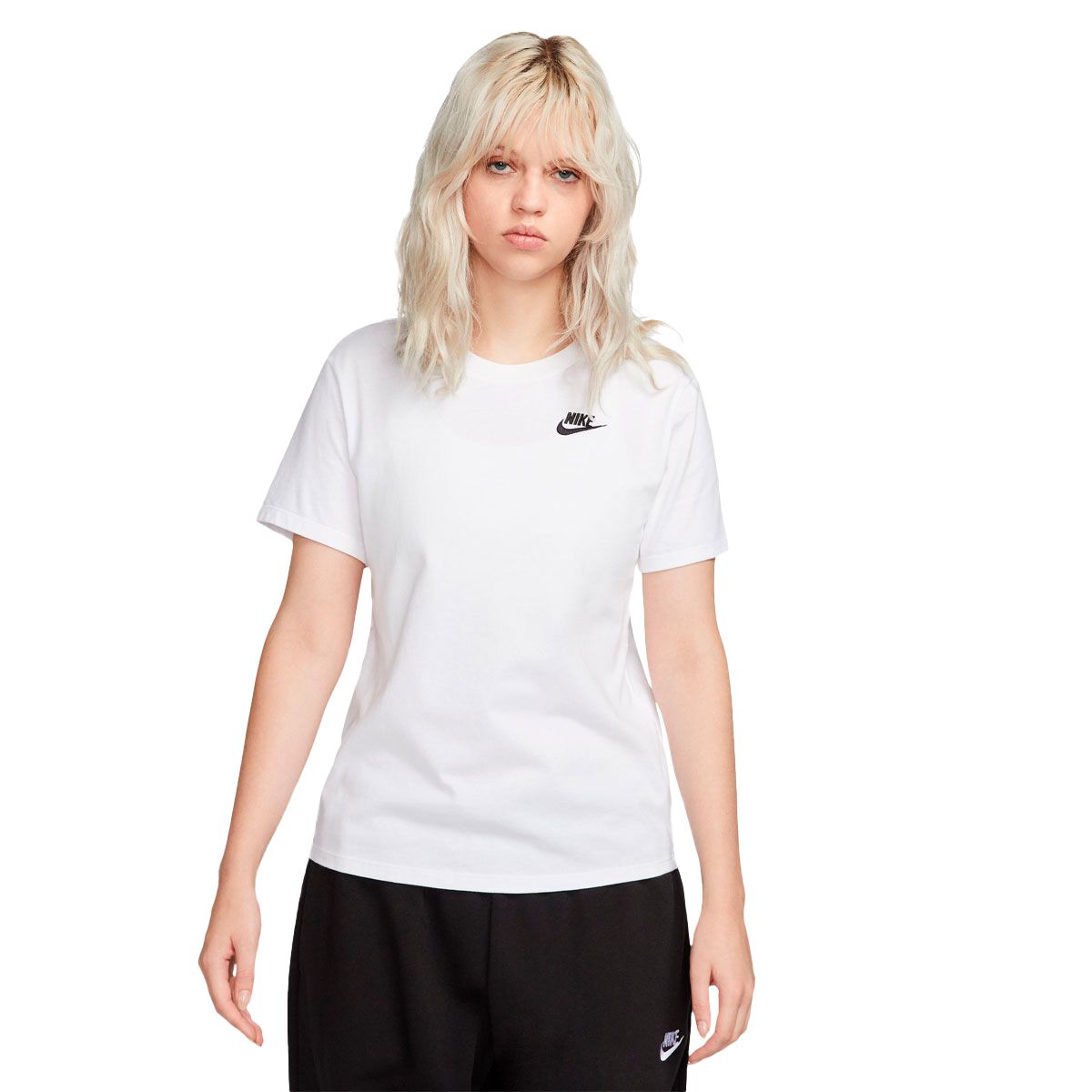 Nike Womens Sportswear Club Essentials Tee