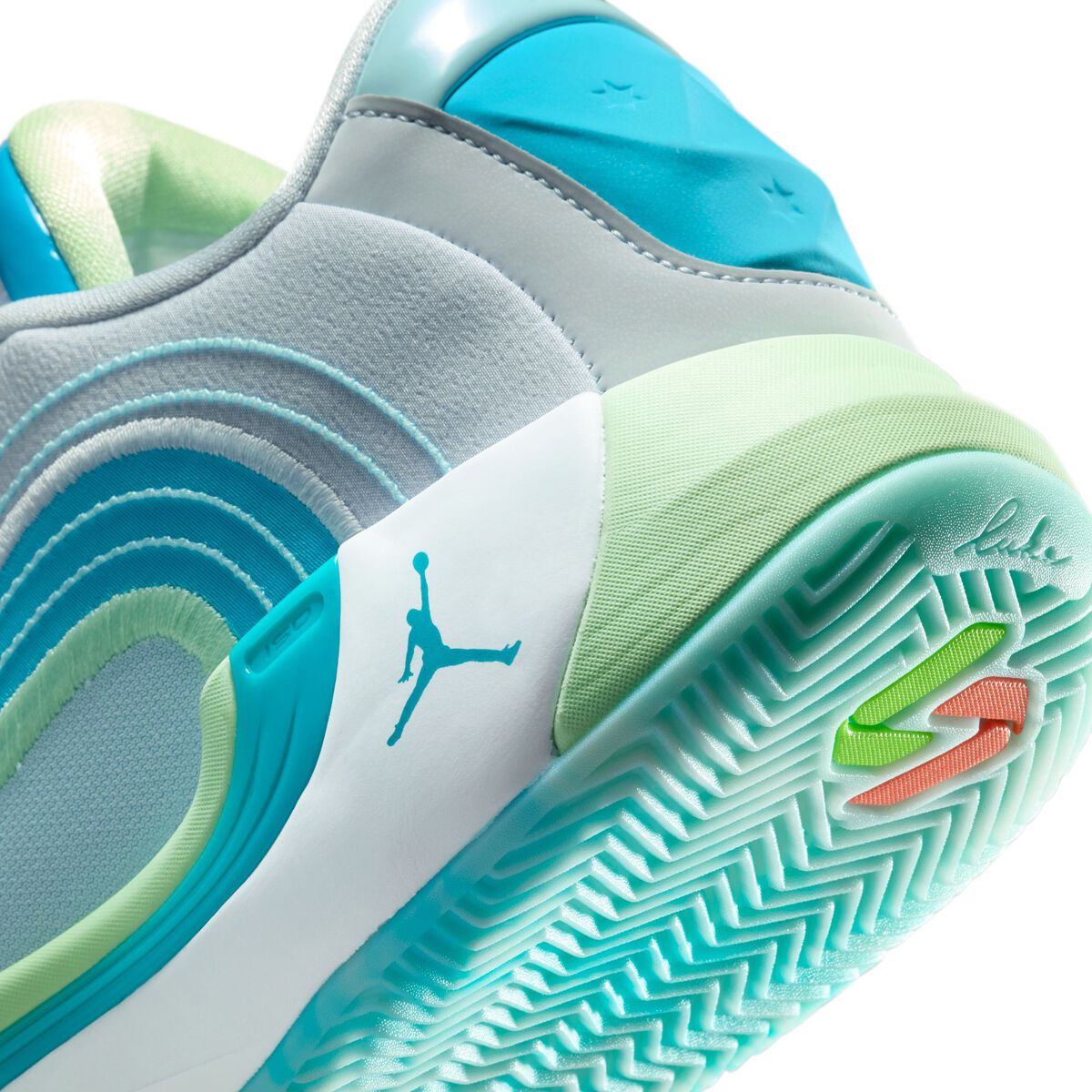 Jordan Luka 4 Basketball Shoes