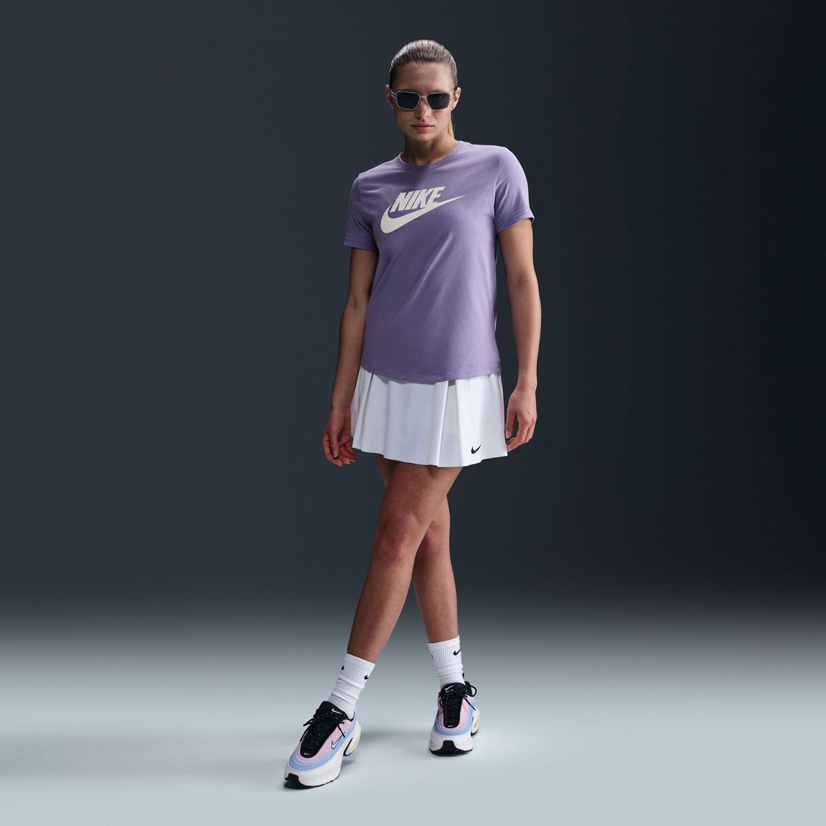 Nike Womens Sportswear Club Essentials Logo Tee