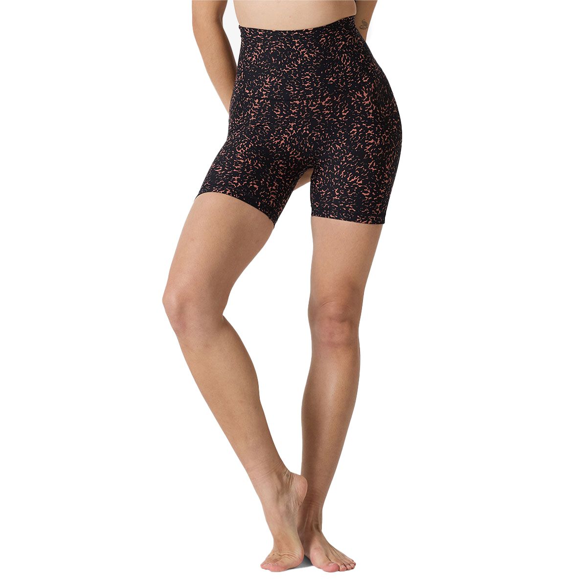 Ell/Voo Womens Averi 5 Inch Short Tights