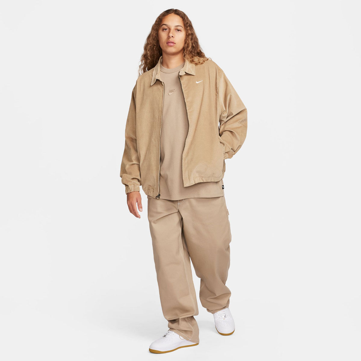 Nike Mens Sportswear Premium Essentials Tee