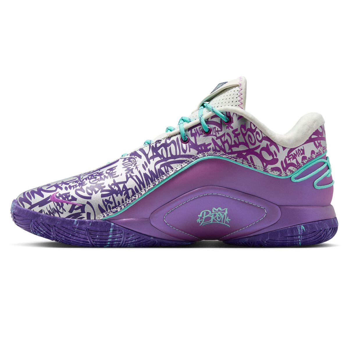 Nike LeBron 22 Frozen Grapes Basketball Shoes