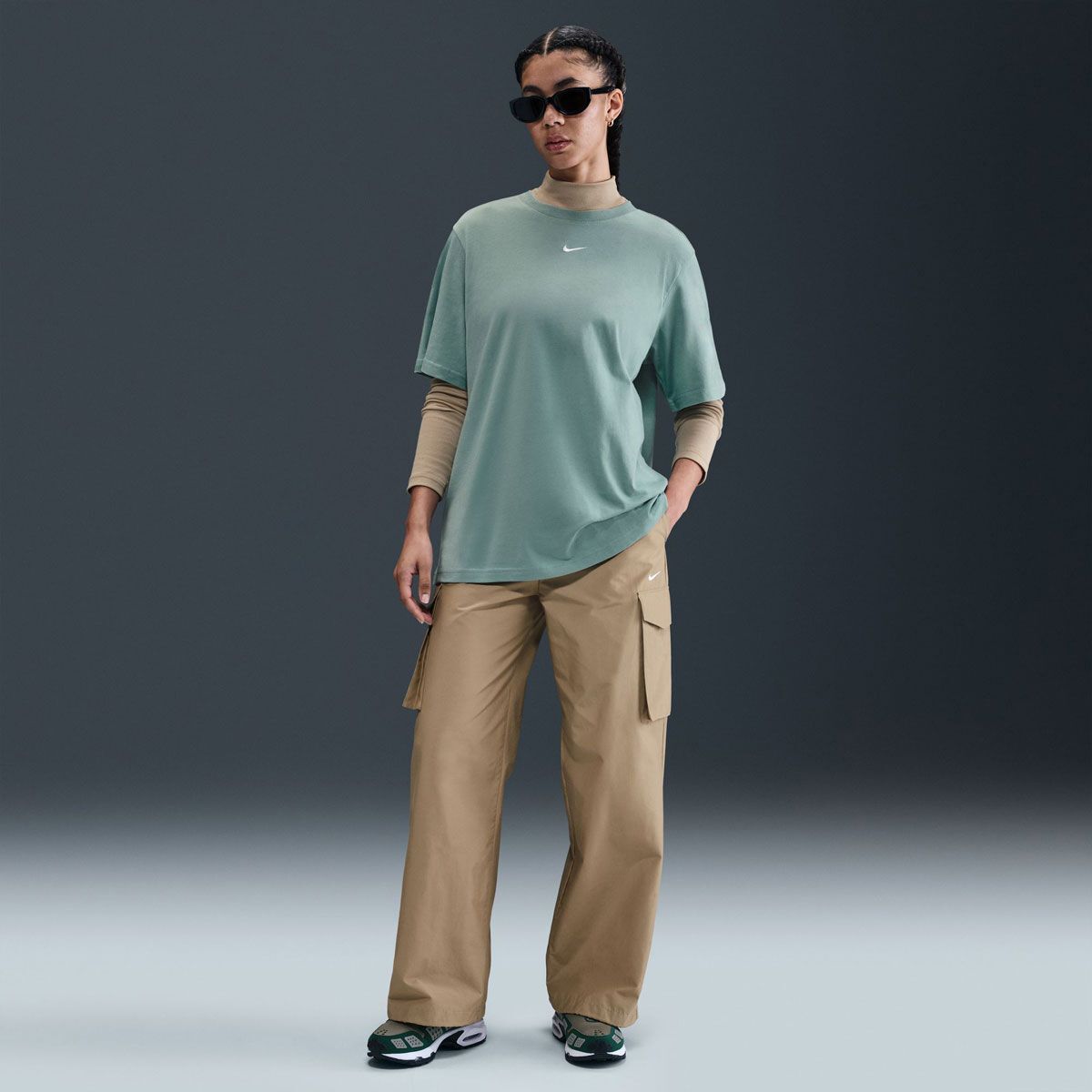 Nike Womens Sportswear Essential Womens Logo Tee