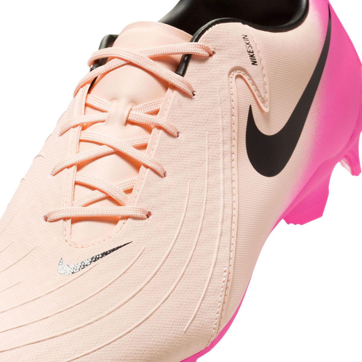 Nike Phantom GX 2 Academy MG Football Boots