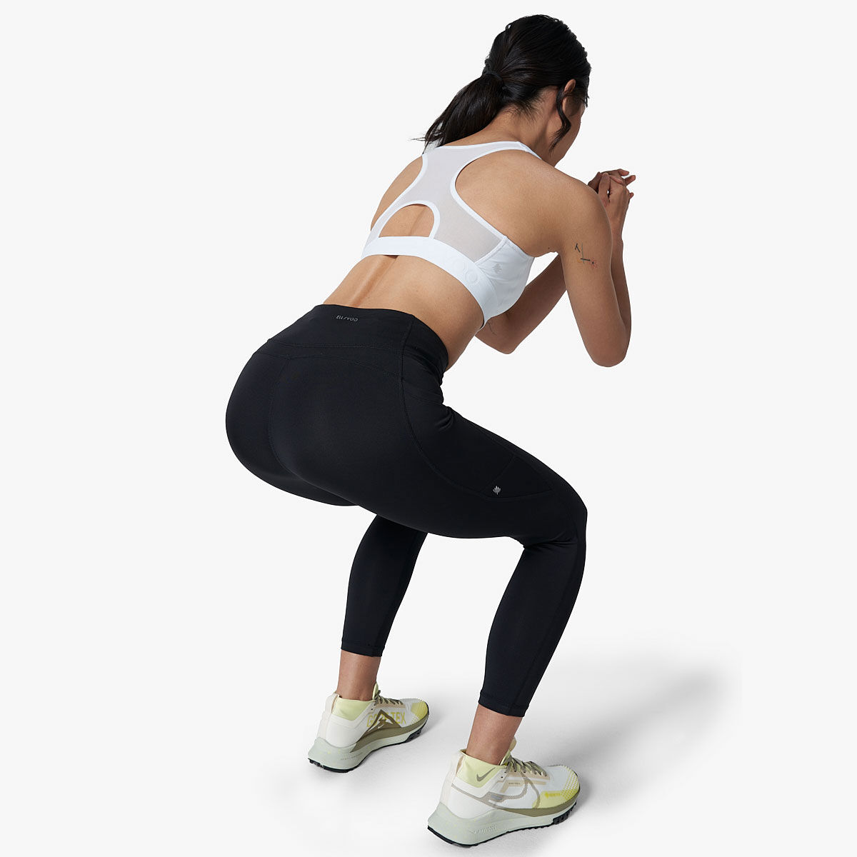 Ell/Voo Womens Essentials 7/8 Pocket Tights