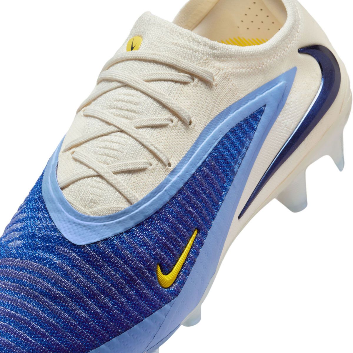 Nike Phantom 6 Low Elite LV8 FG Football Boots
