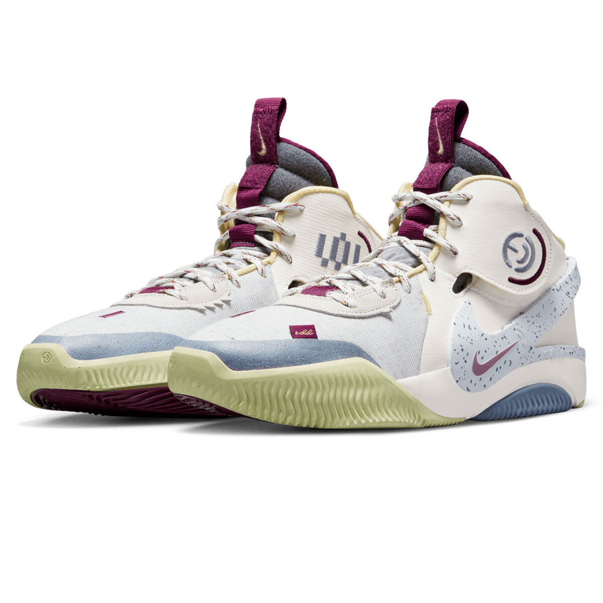 Nike Air Deldon Womens Basketball Shoes