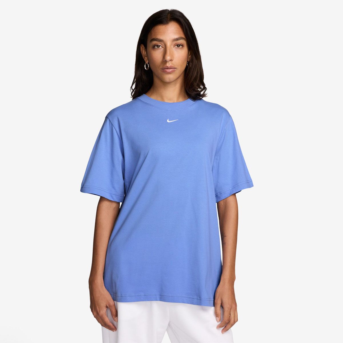 Nike Womens Sportswear Essential Tee