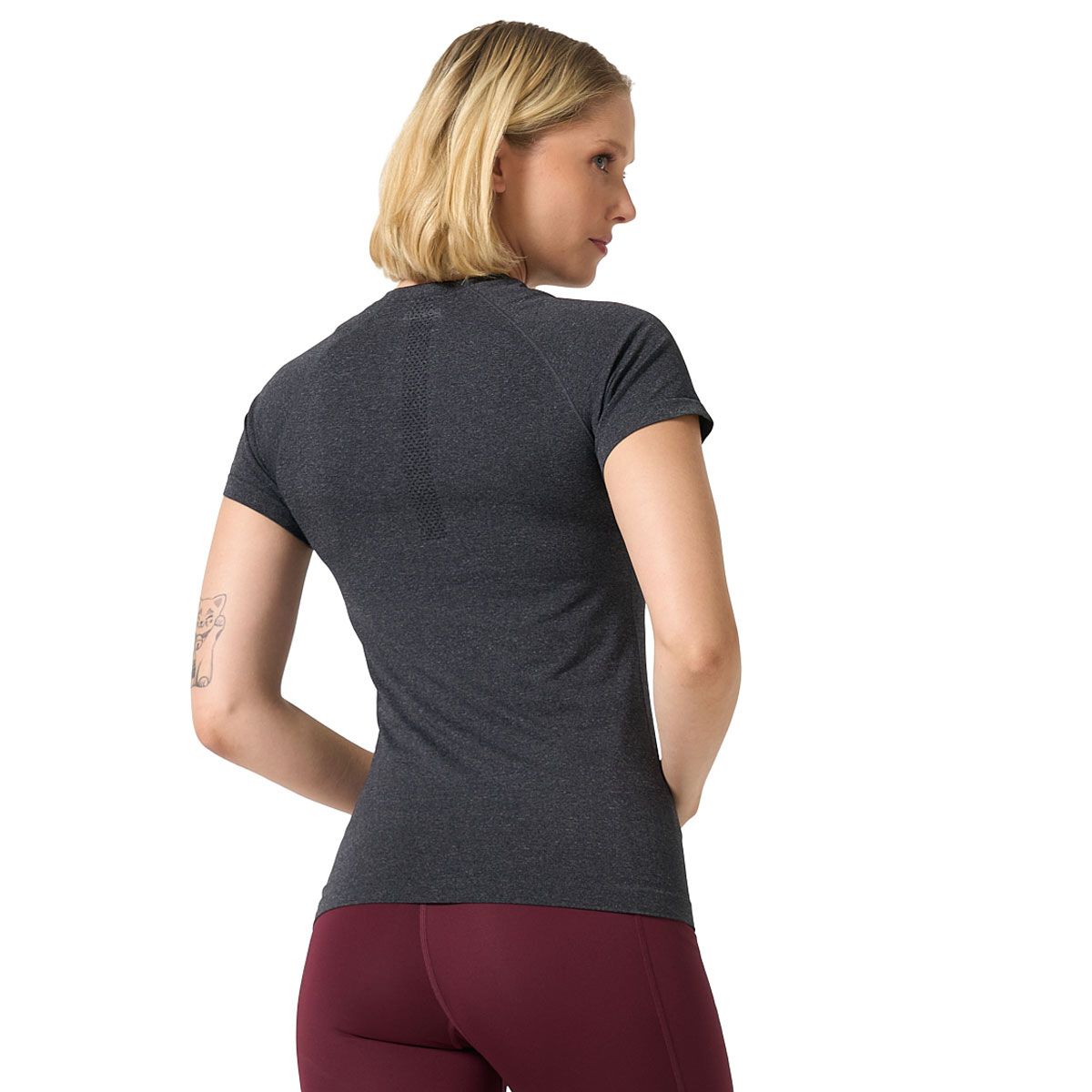Ell/Voo Womens Reili Seam Free Tee