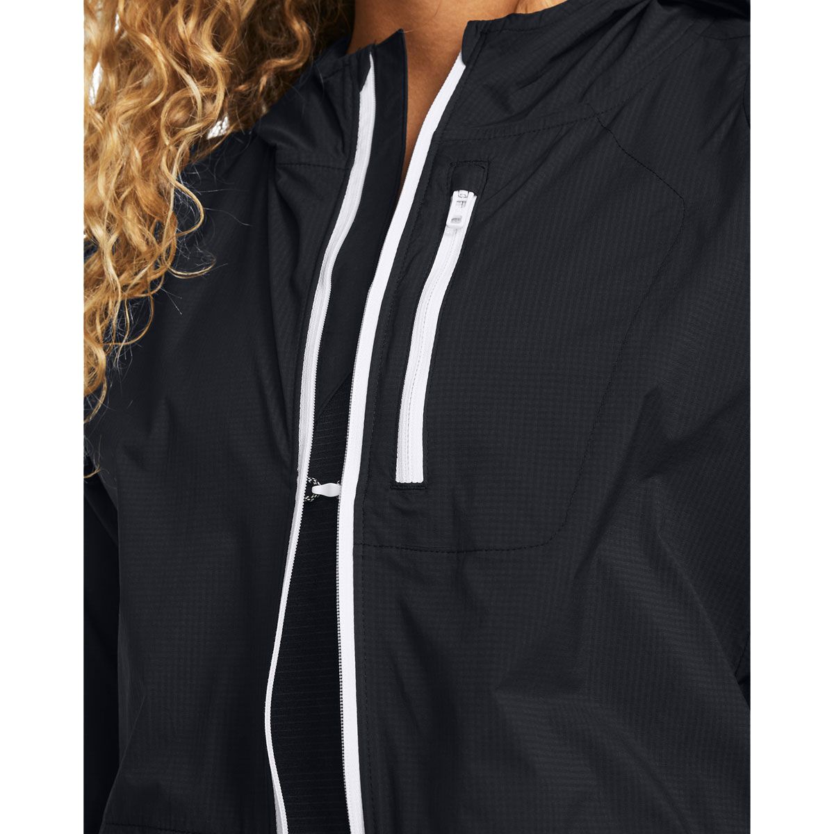 Under Armour Womens Launch Lightweight Jacket