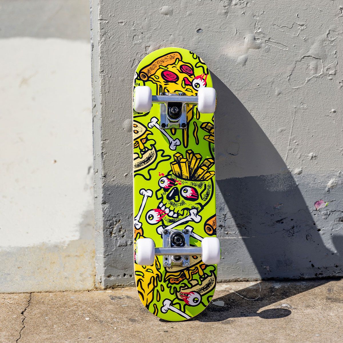 Tahwalhi Junior Ramp Skull Skateboard