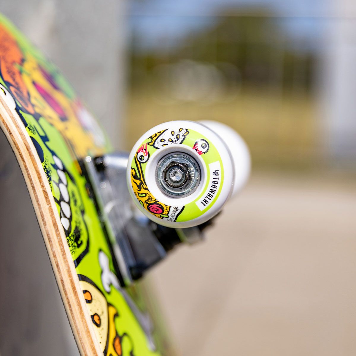 Tahwalhi Junior Ramp Skull Skateboard