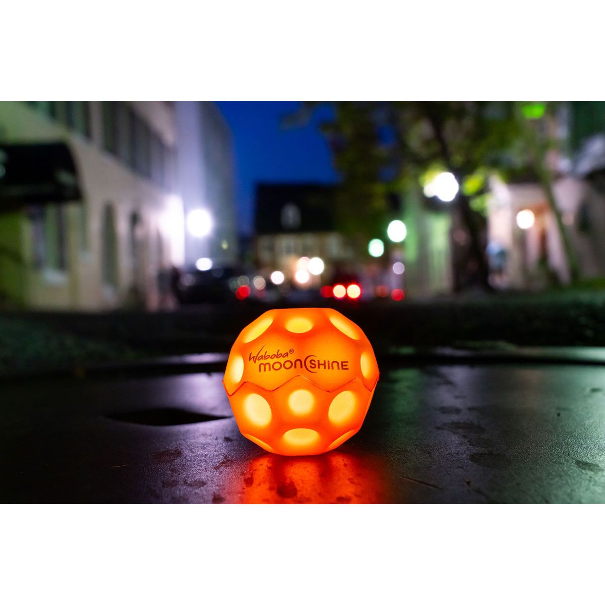 Woboba Moonshine Ball