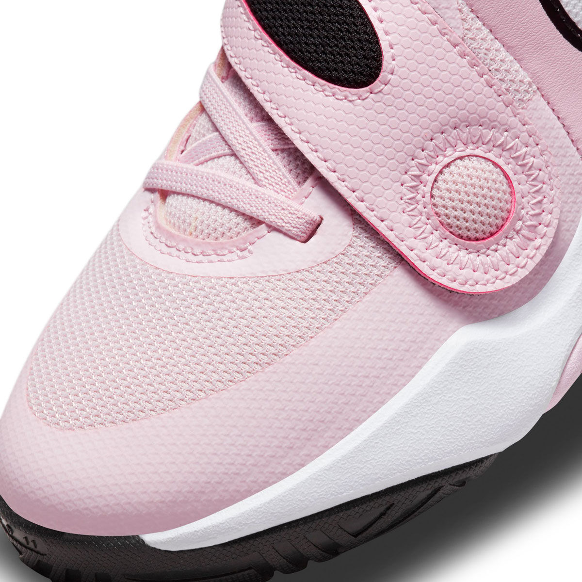 Nike Team Hustle D 11 GS Kids Basketball Shoes